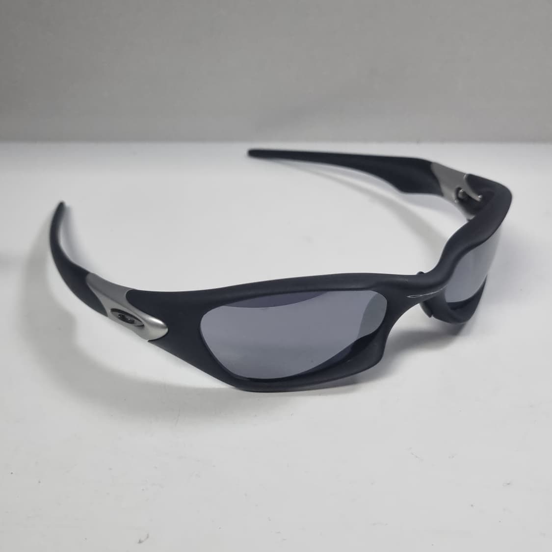 오클리 밸브 1.0 매트블랙 미사용 상품이미지7