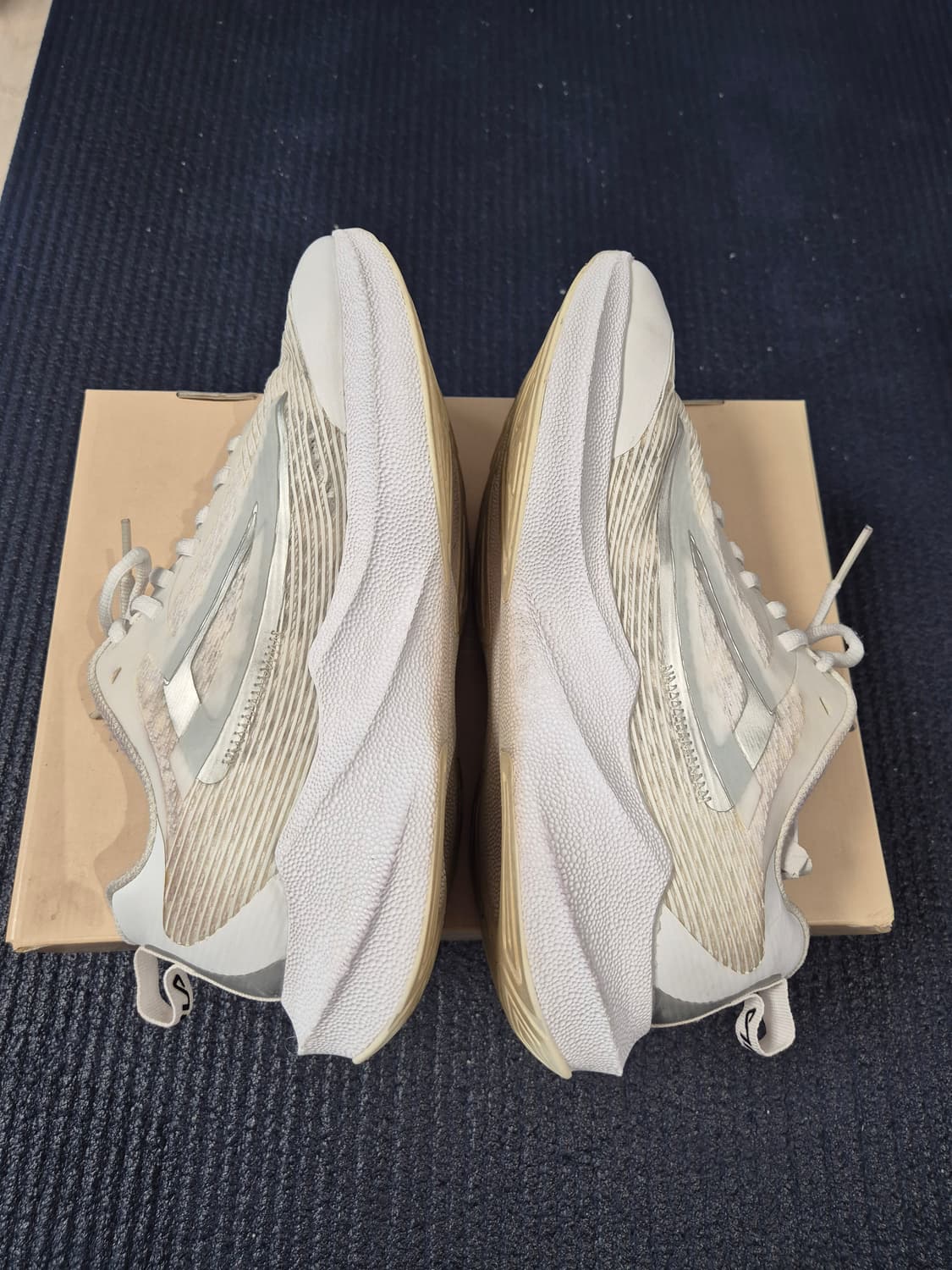 휠라 뉴런 임펄스 7  러닝화 280 (넘 이쁨) 상품이미지9