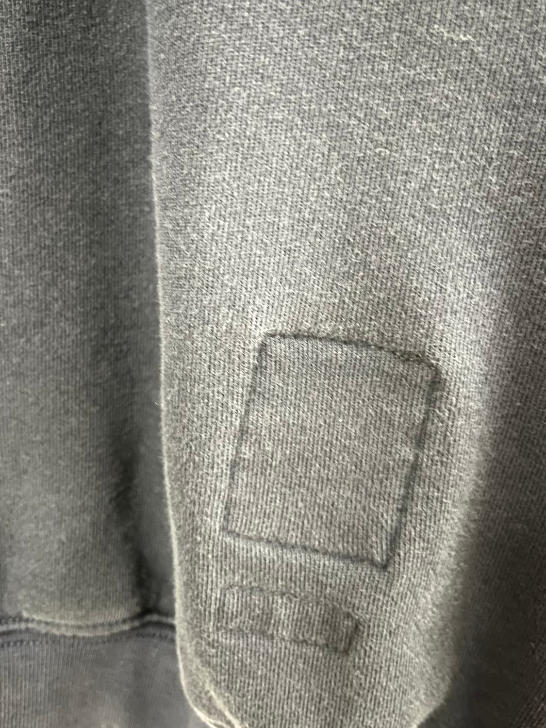 릭오웬스 다크쉐도우 비대칭 자수 맨투맨 스웻셔츠 상품이미지6