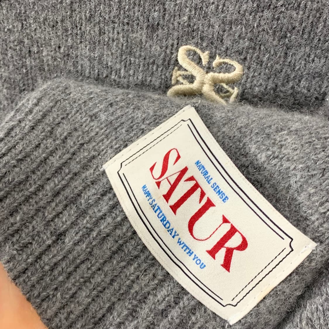 새터 더블린 언발란스 캐시미어 니트 상품이미지3