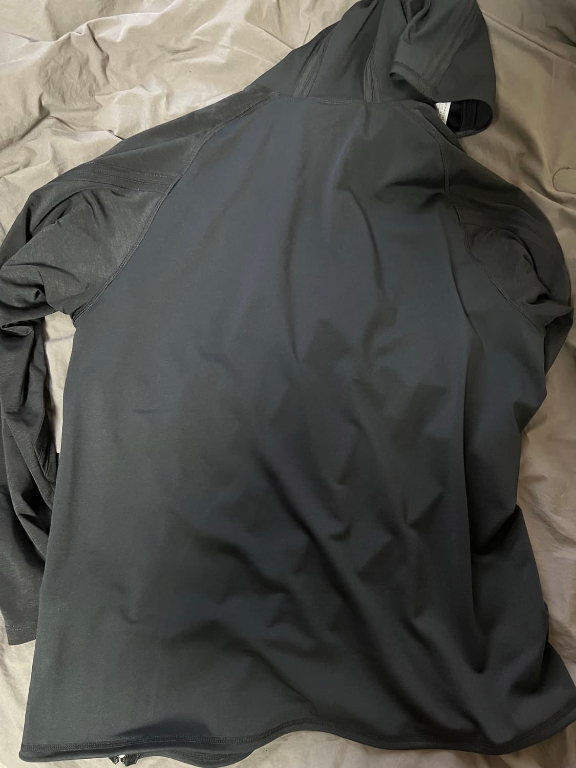 (4) 정가14.5 산산기어 웨이브 롱슬리브 후드 블랙 새상품 상품이미지5