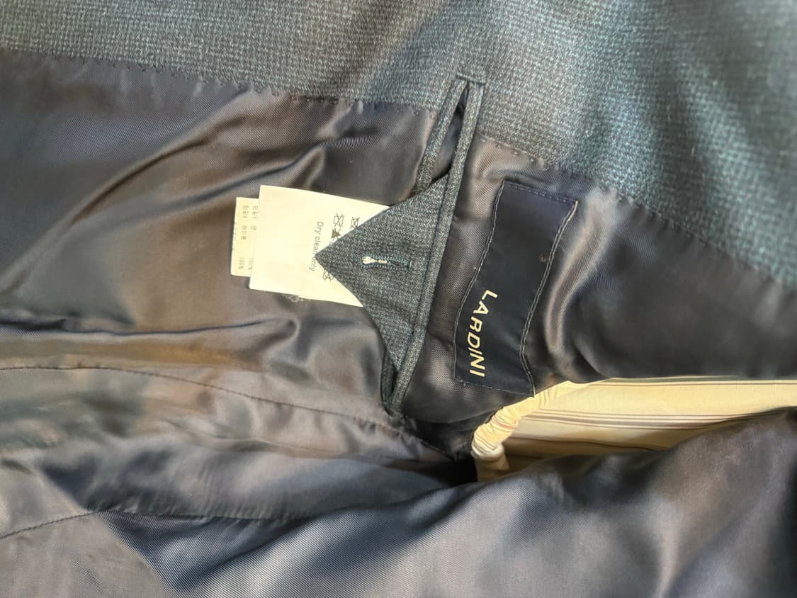 44/95 정품 나르디니 자켓 팝니다 상품이미지3