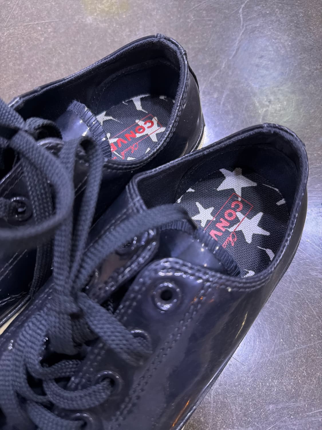 컨버스 올스타 척테일러 페이던트 유광 블랙 로우 스니커즈 250 상품이미지5