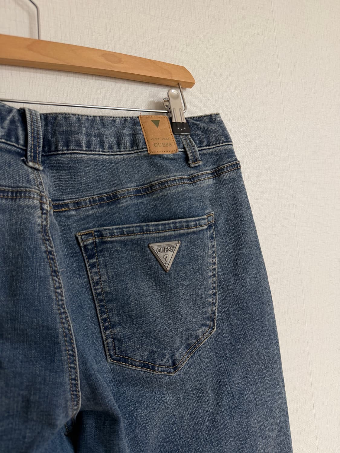 게스 청바지 상품이미지1