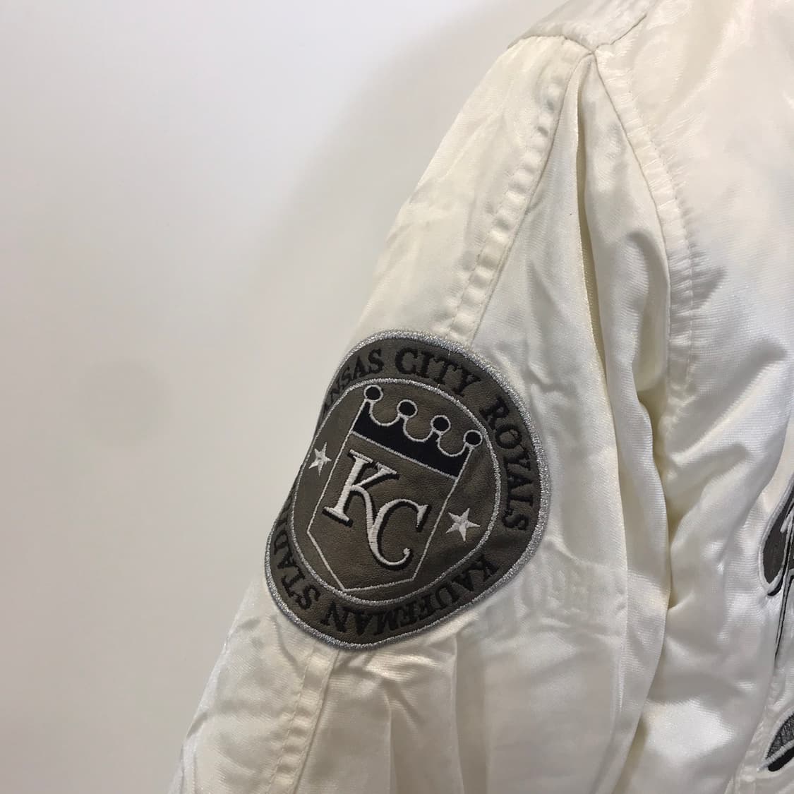 MLB 캔자스시티 로열스 글로시 바시티점퍼 [100-105] 상품이미지3