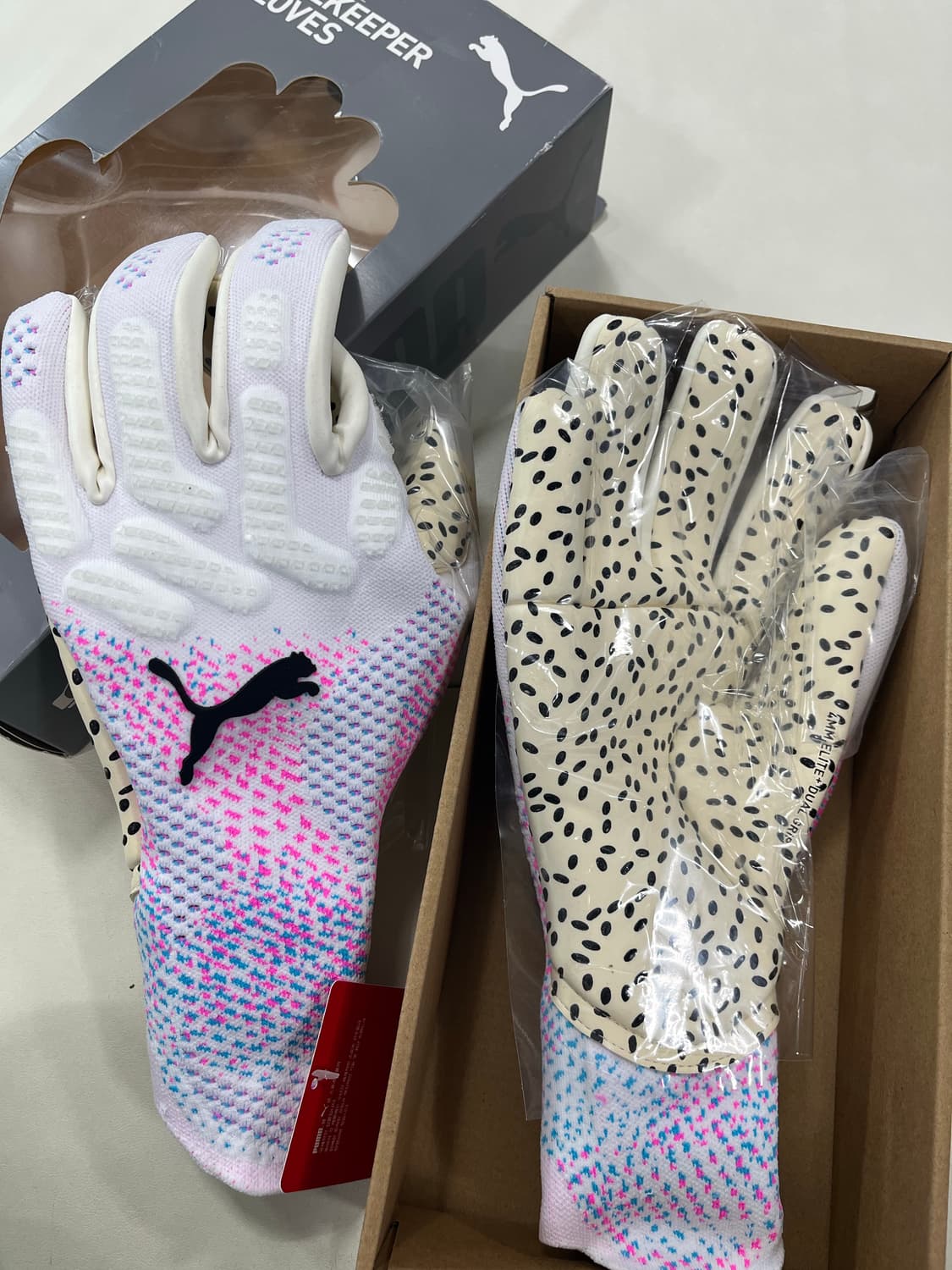 푸마 퓨처 얼티밋 NC 골키퍼 장갑 (새제품) 상품이미지5