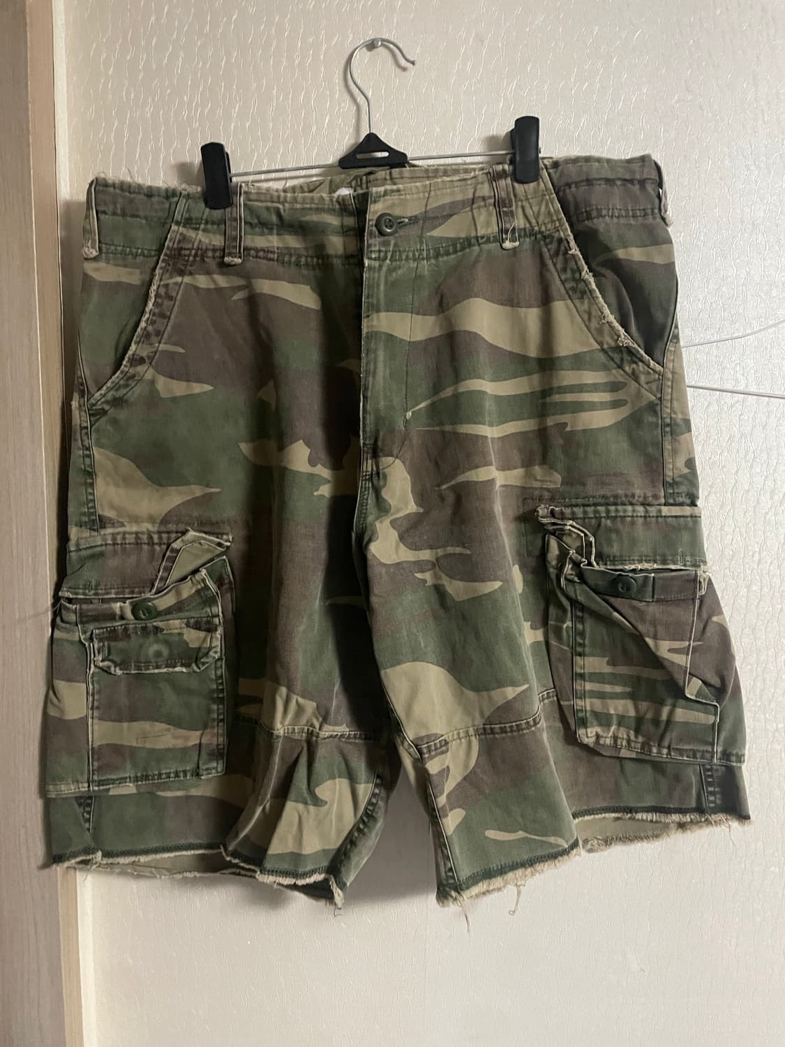 빈티지 Y2K 포켓 와이드 카모 버뮤다 팬츠 상품이미지1