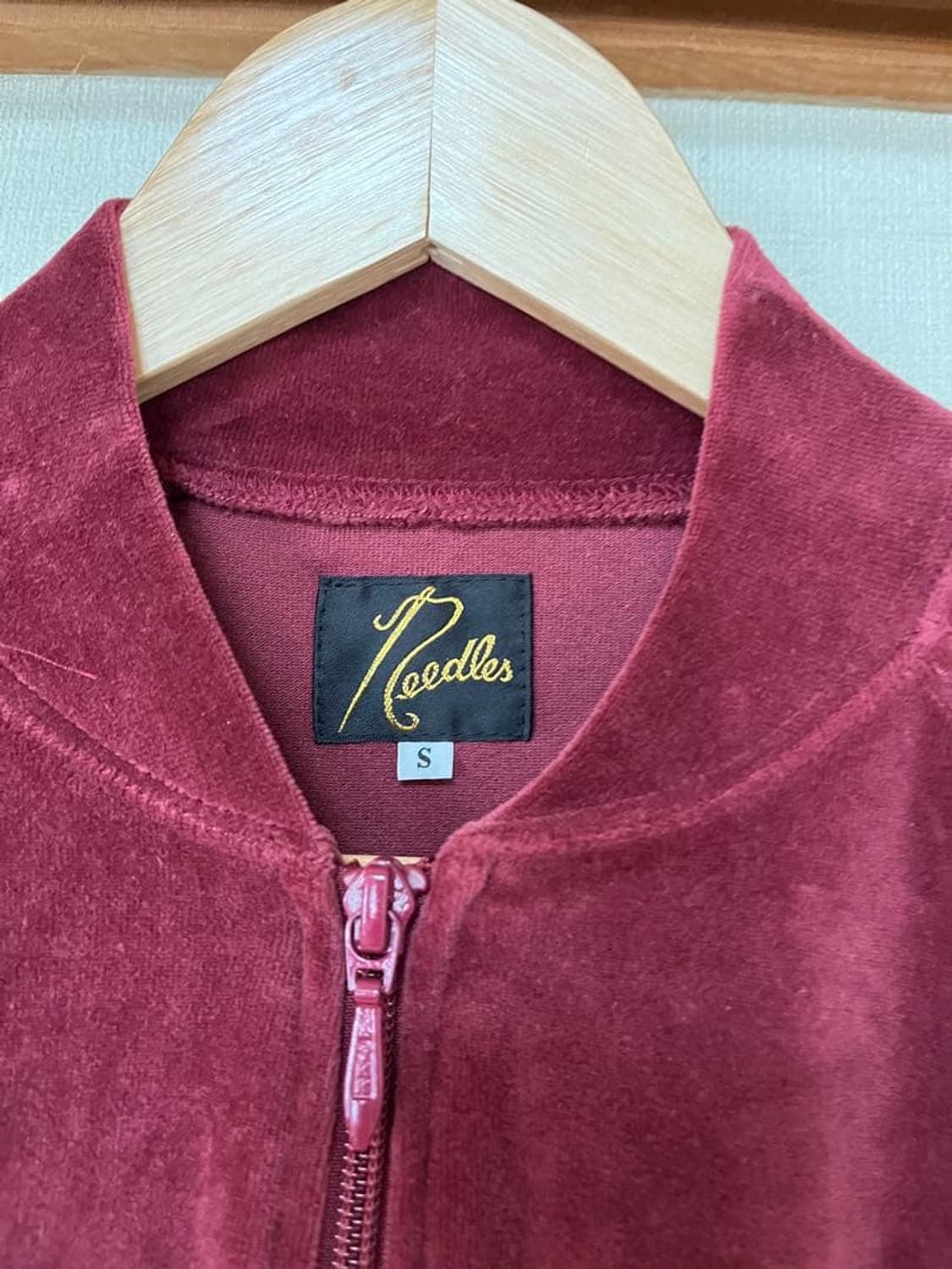 니들스 립 칼라 트랙 자켓 C/PE 벨루어 버건디 상품이미지3