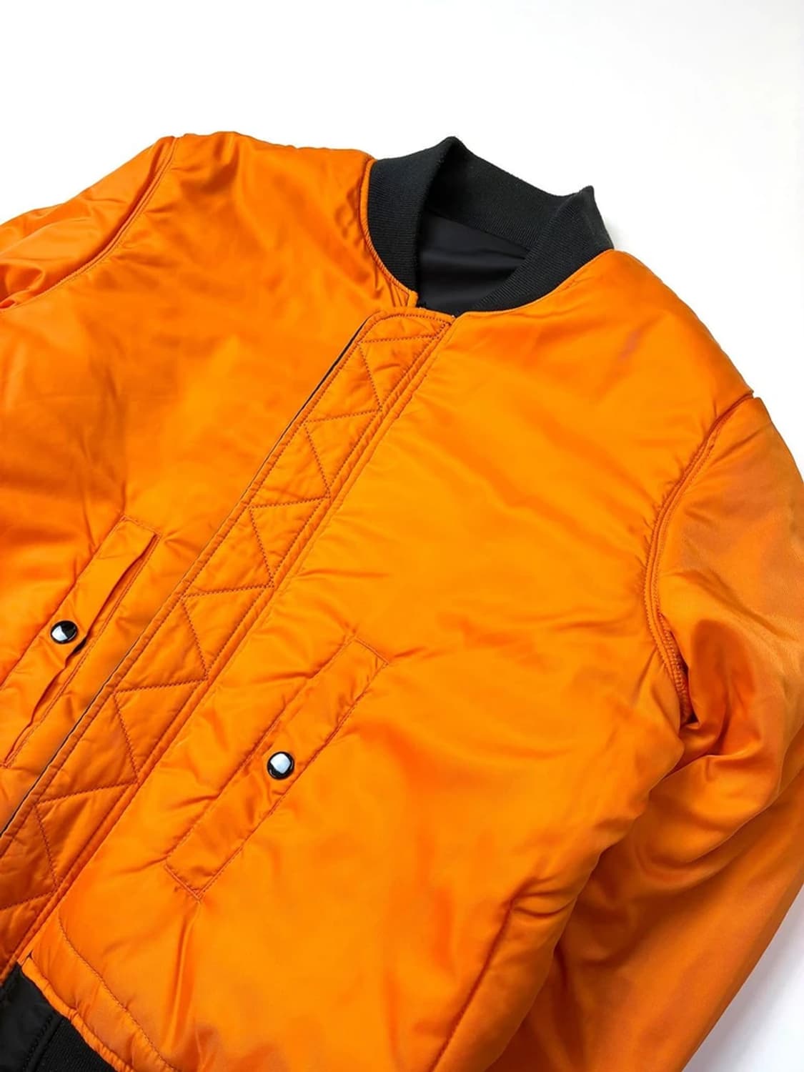 알파 인더스트리 MA-1 플라이트 재킷 PN5516 상품이미지6