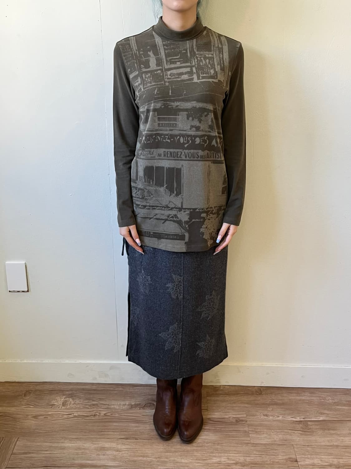 trente-cinq 올리브 카키 그래픽 터틀넥 상품이미지6