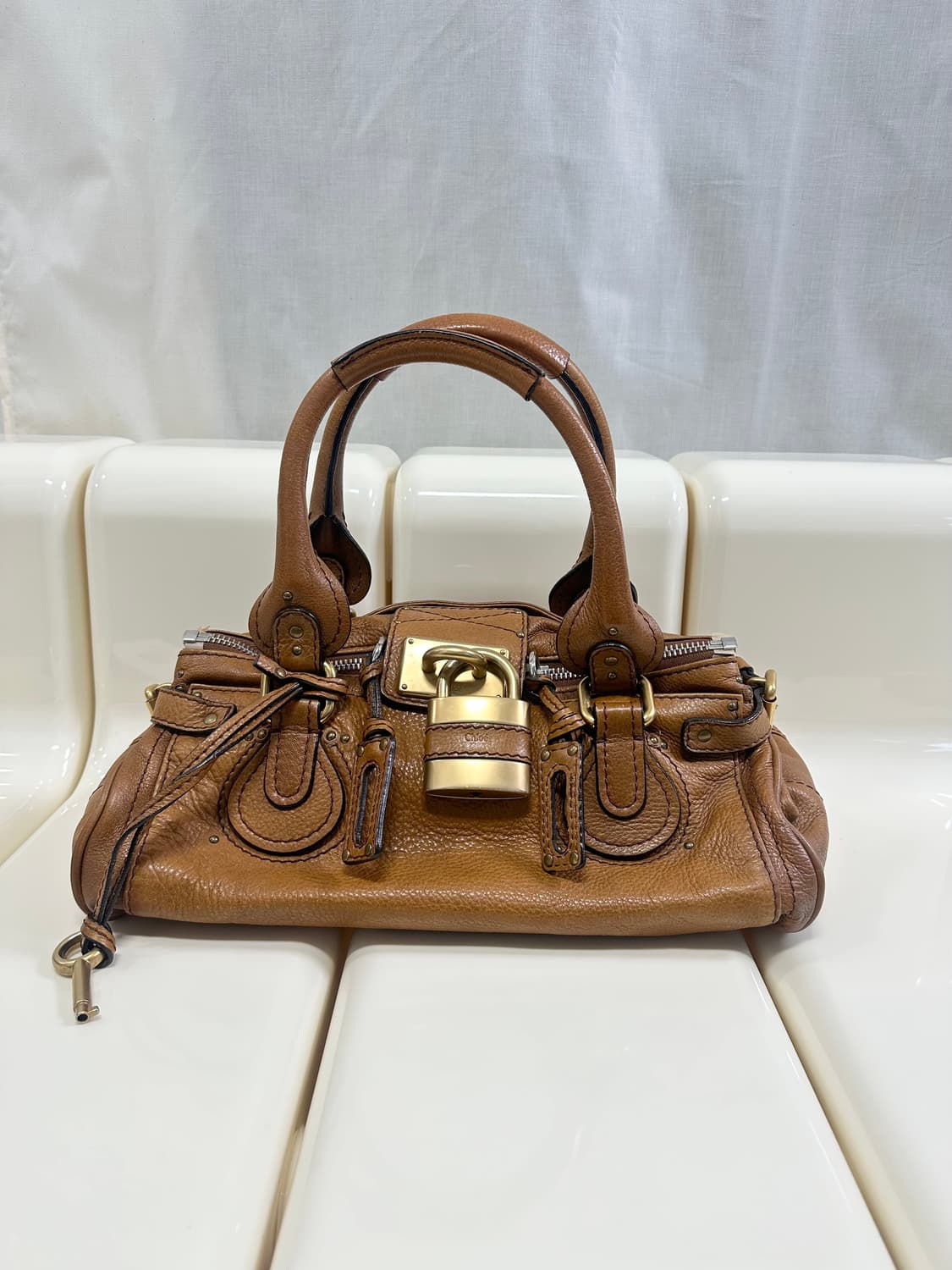 [A 정품] 끌로에 패딩턴백 카라멜 브라운 상품이미지8