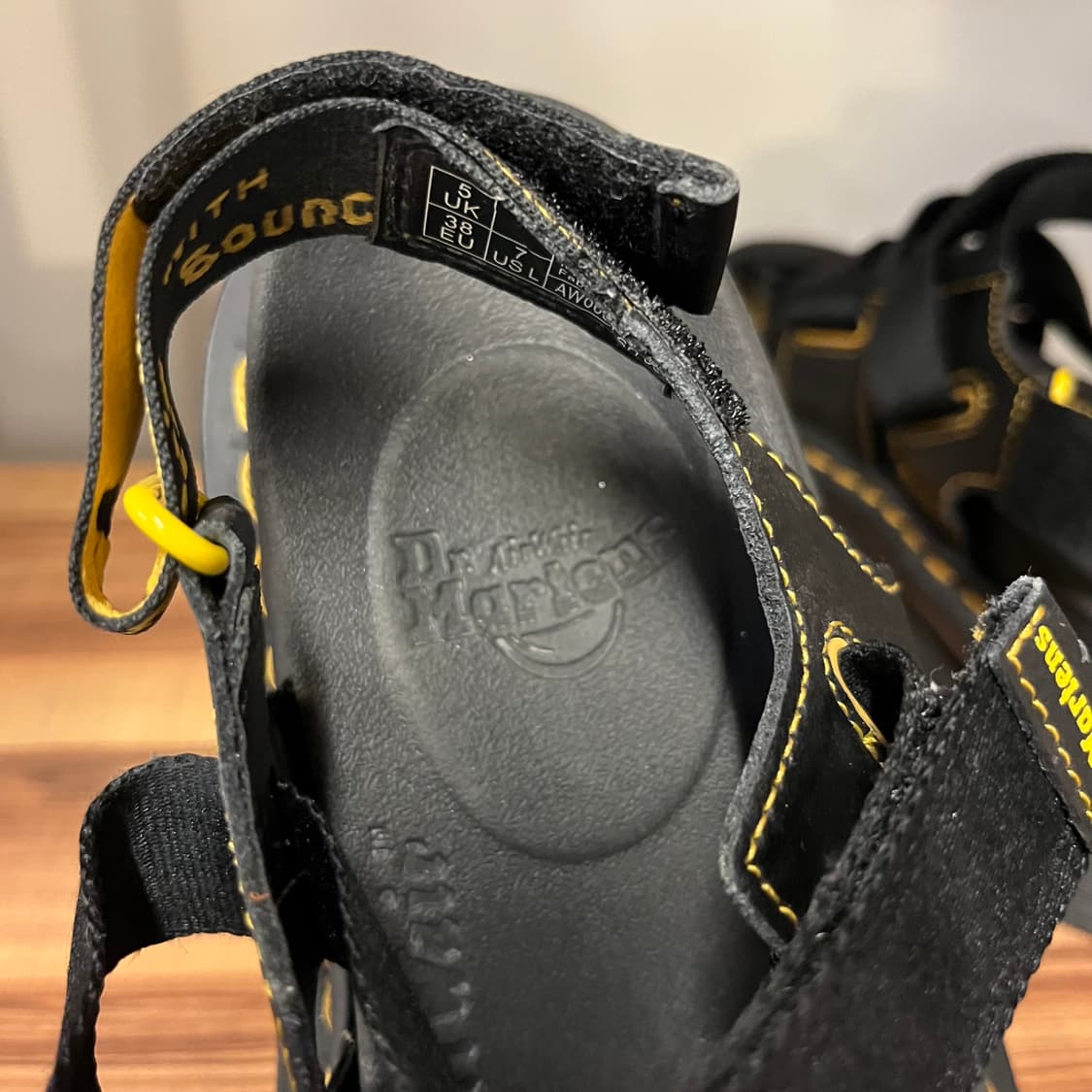 닥터마틴 킴버 스트랩 샌들 상품이미지6