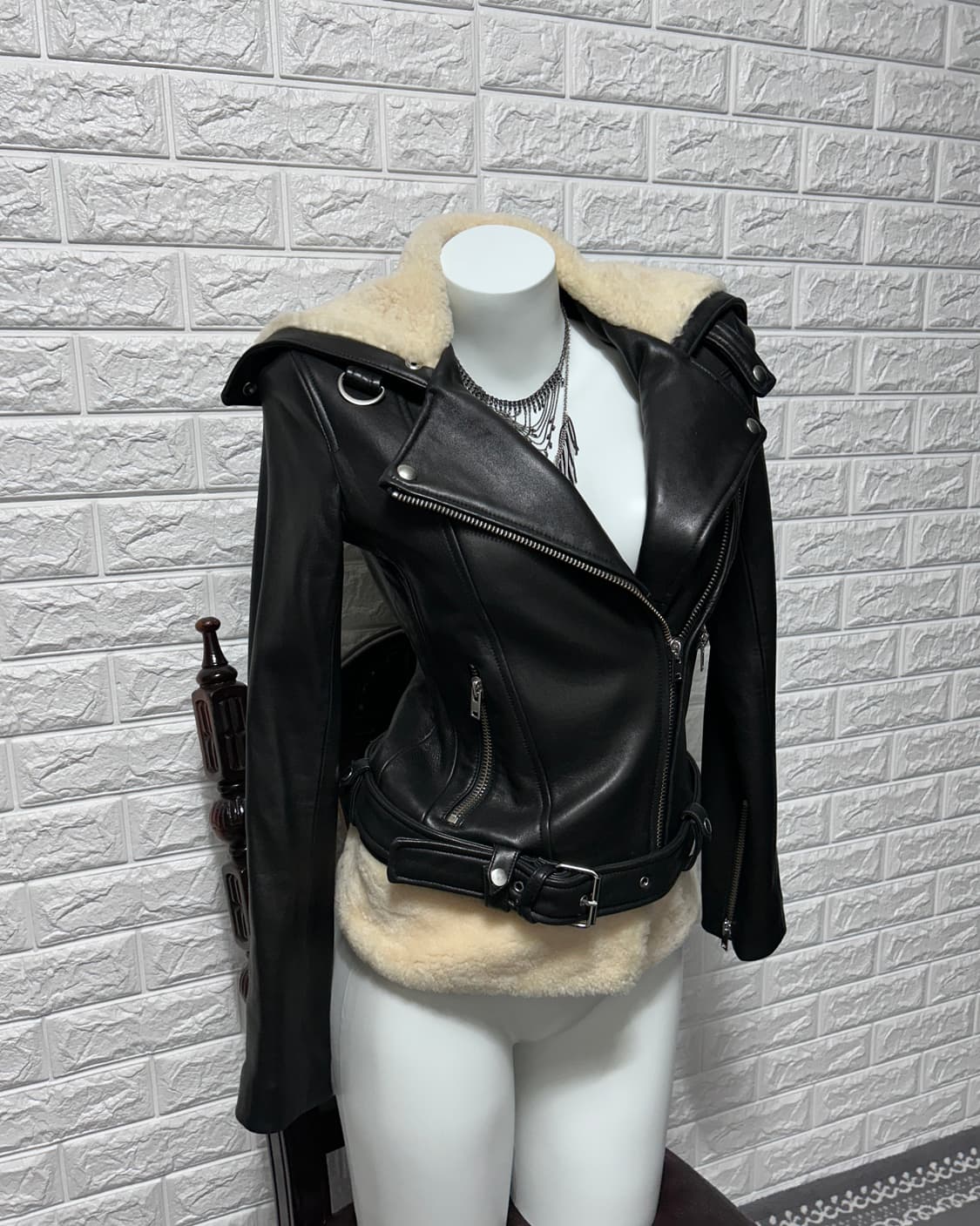 15fw iro 램스킨 시어링 바이커 자켓 상품이미지1