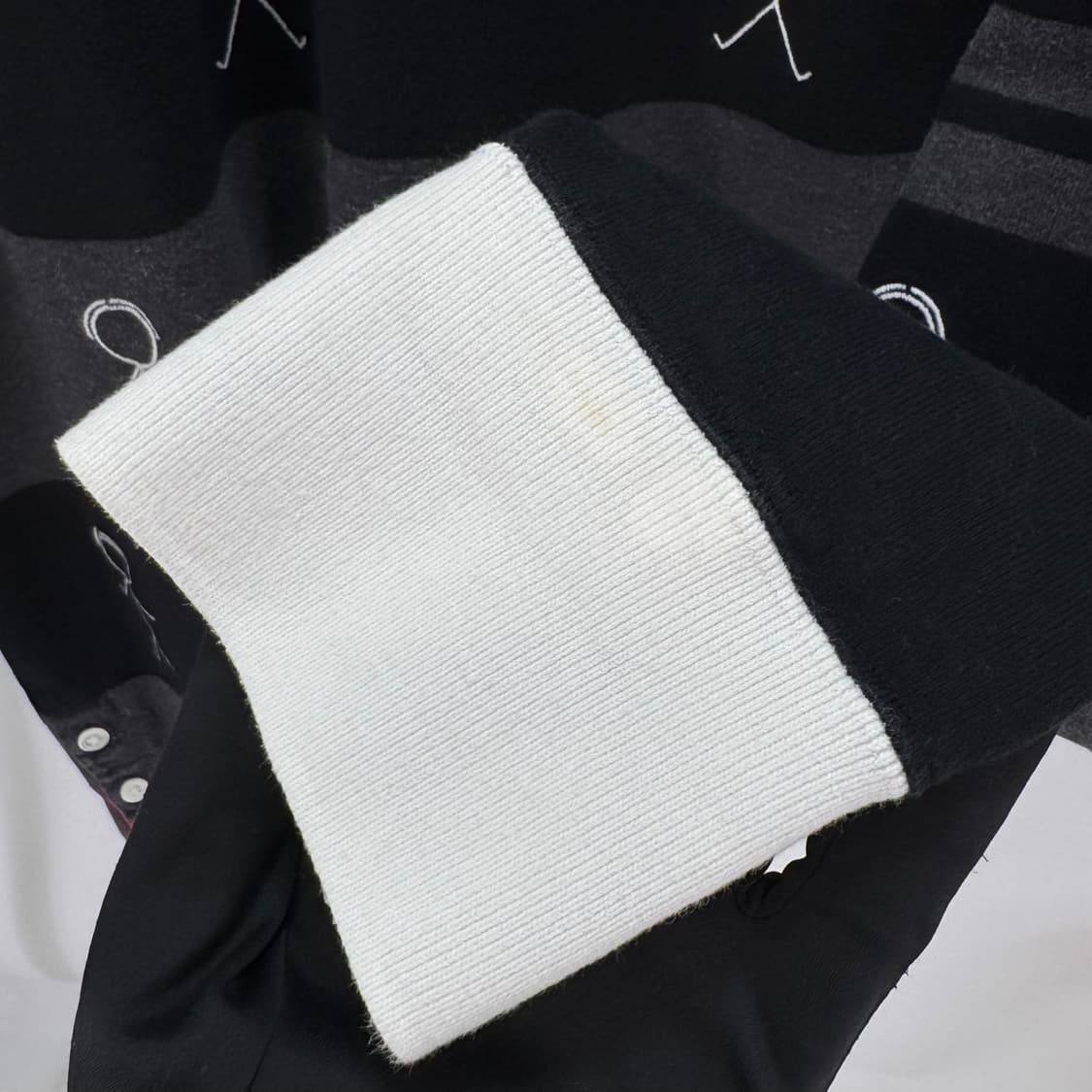 [2사이즈] 톰브라운 사선 PK 긴팔 카라티 티셔츠 (MJP073E) 상품이미지6