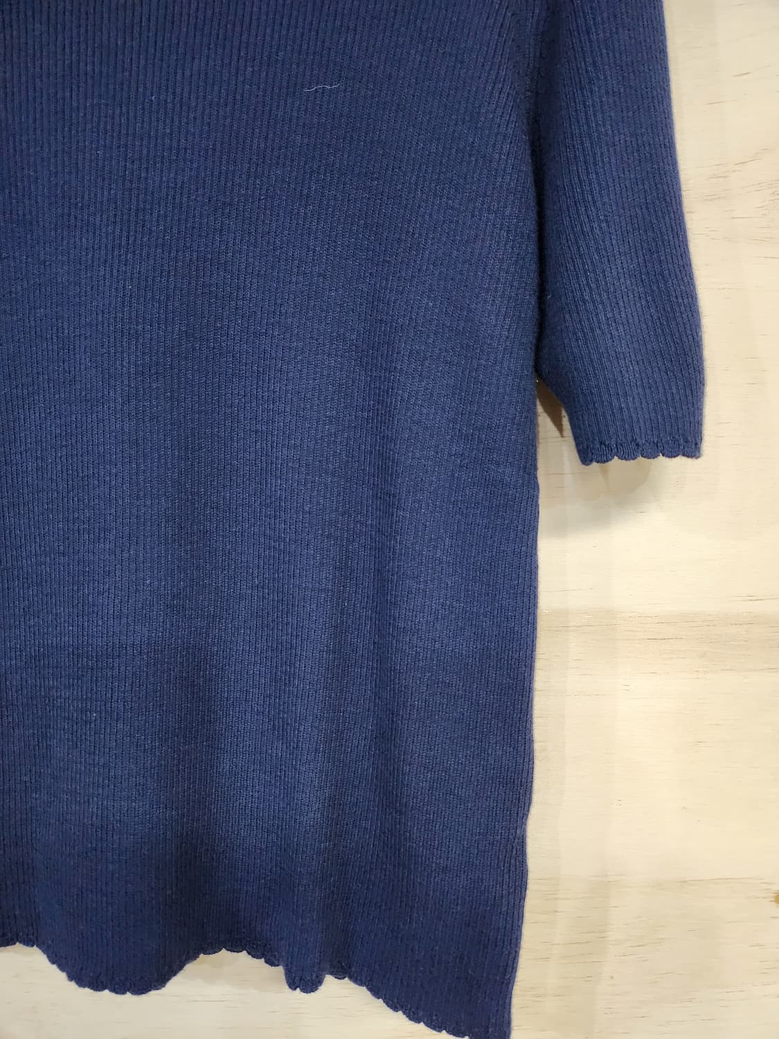 674) 유니클로 반팔 니트 티셔츠 상품이미지3