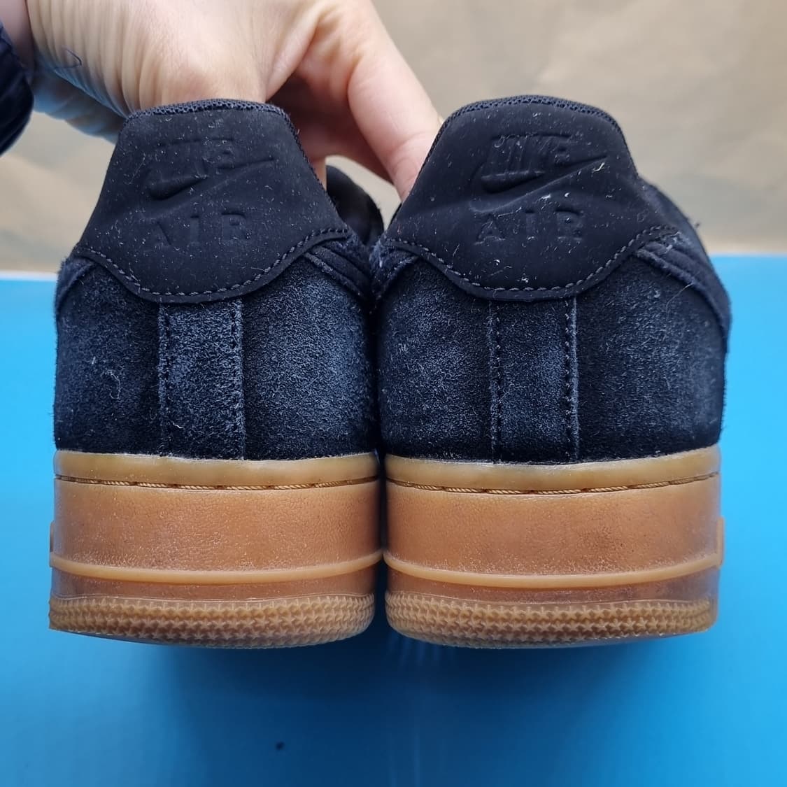 나이키 에어포스1 스웨이드 검솔 운동화 255 상품이미지4