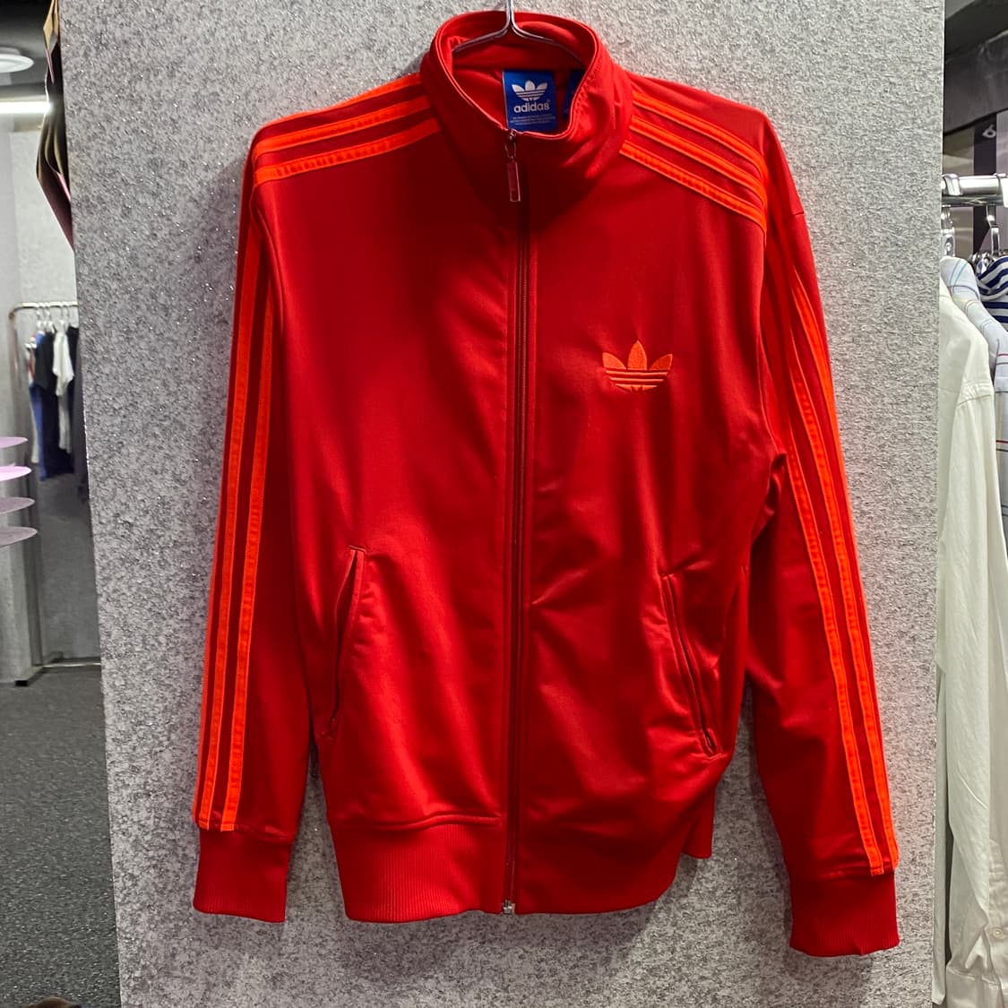 아디다스 파이어버드 네온 트랙탑 레드 져지 B4605 상품이미지2