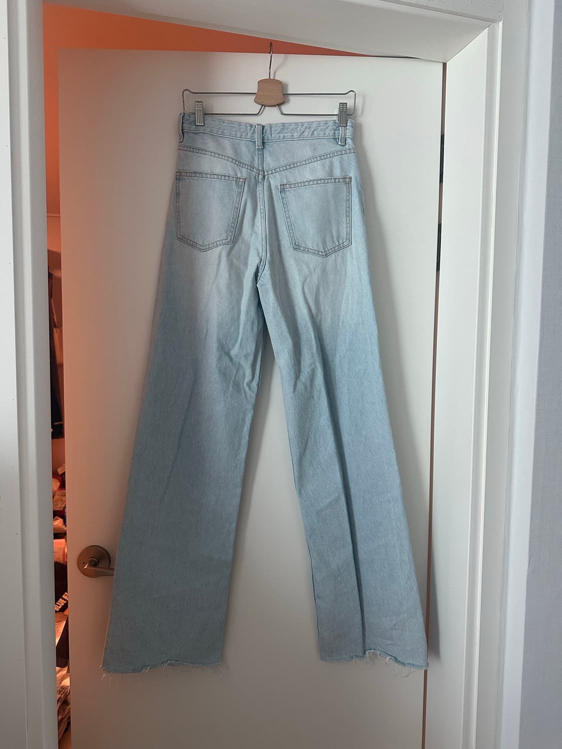 Zara 연청 스트레이트 데님 팬츠 (컷팅 디테일) 상품이미지2