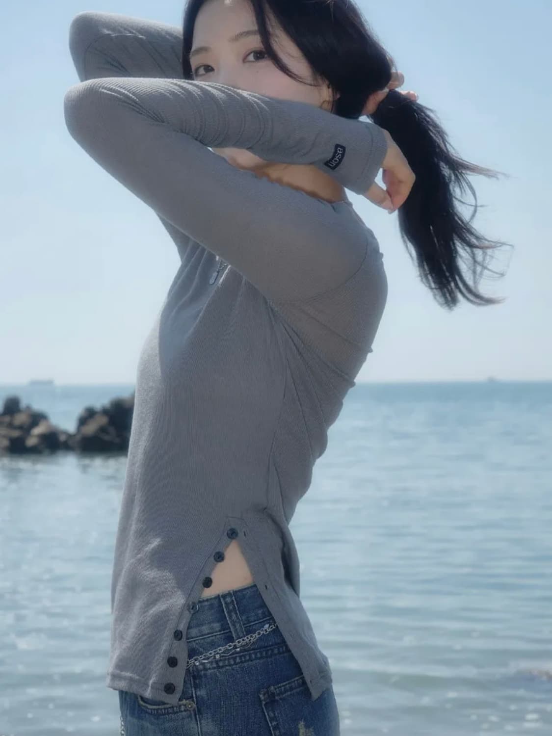 애즈온 DIAGONAL BUTTON T / GRAY 상품이미지2