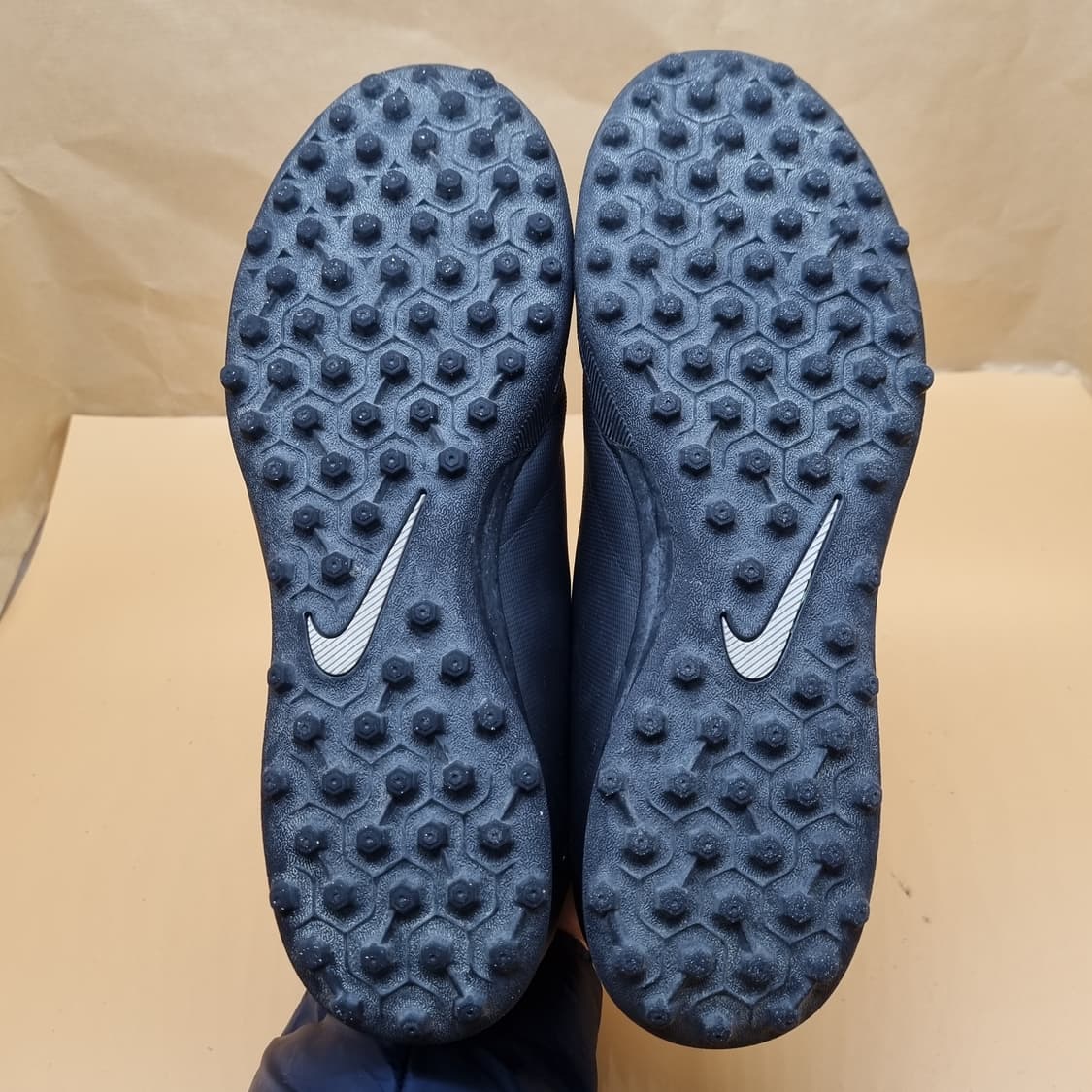 나이키 브라바타2 풋살화 270. 상품이미지3