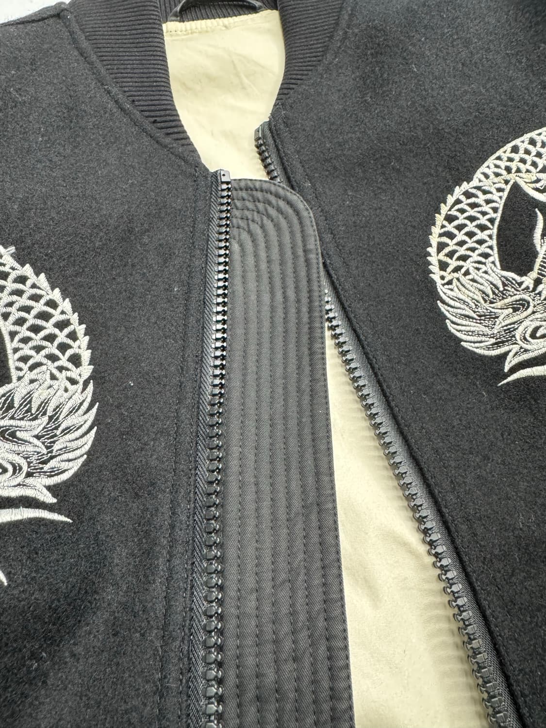 마하리시 자수봄버 S 블랙 상품이미지5