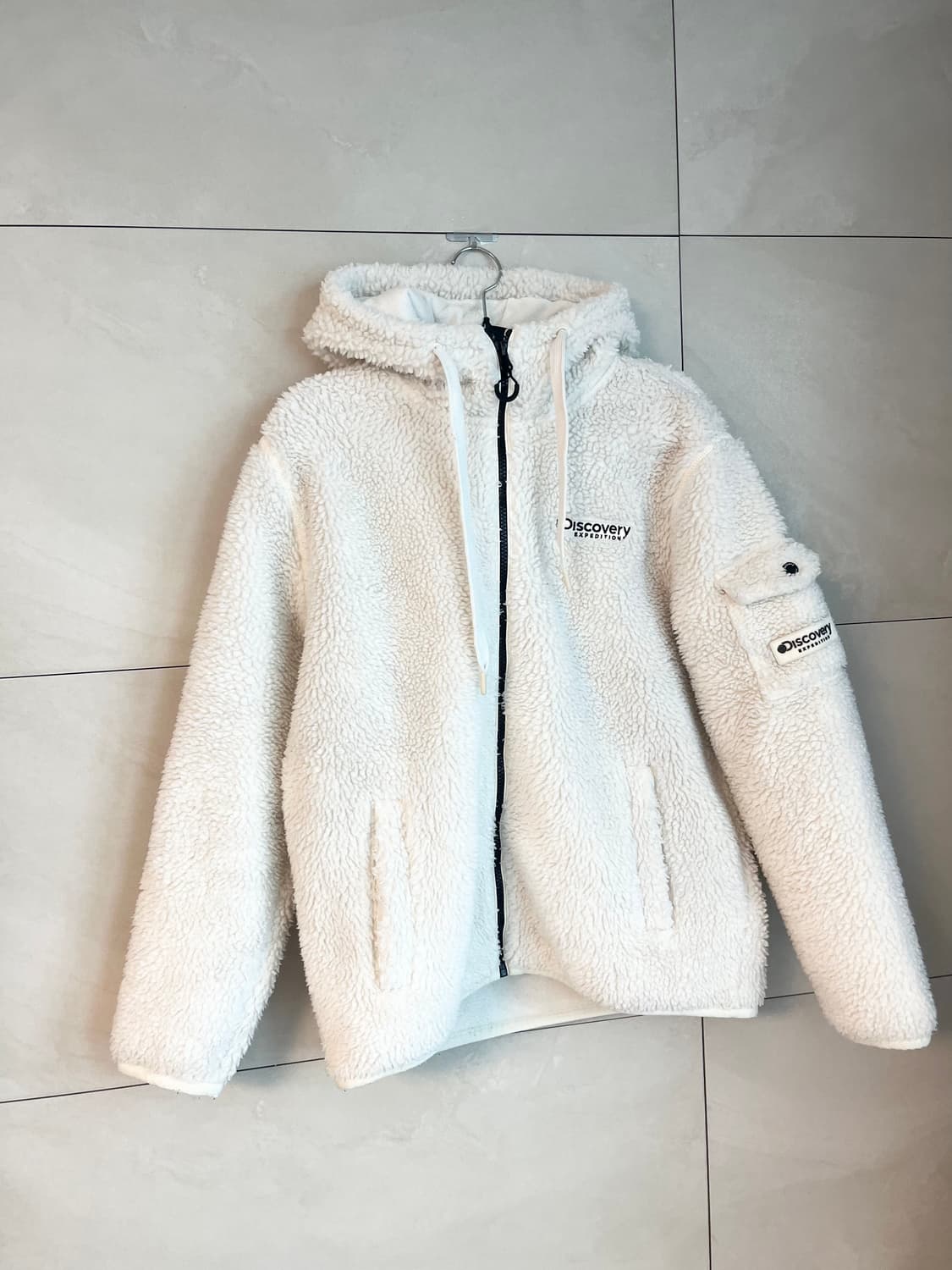 디스커버리 흰색 뽀글이 후리스 [95] 상품이미지2