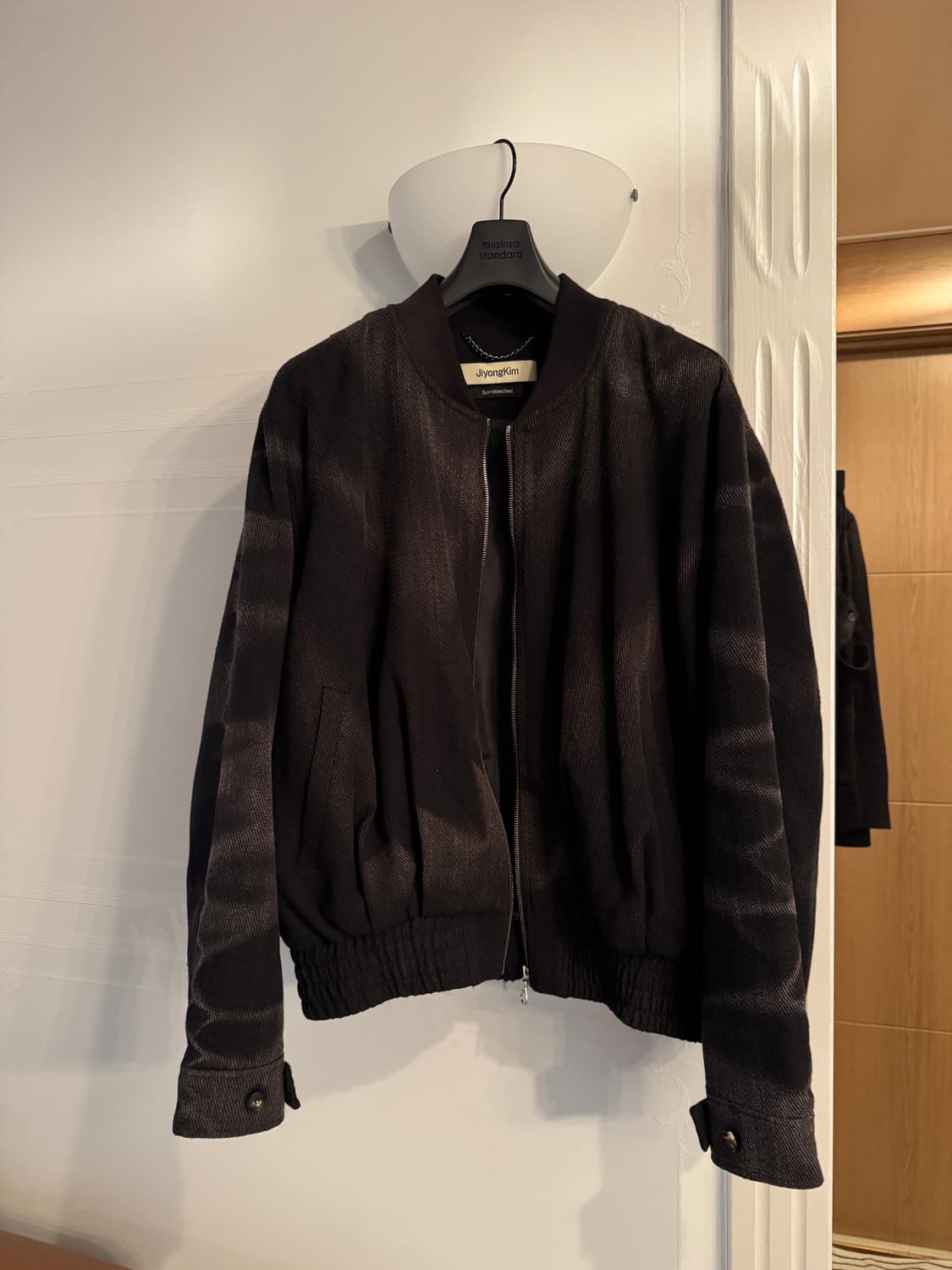 지용킴 25AW 봄버 블랙 상품이미지1