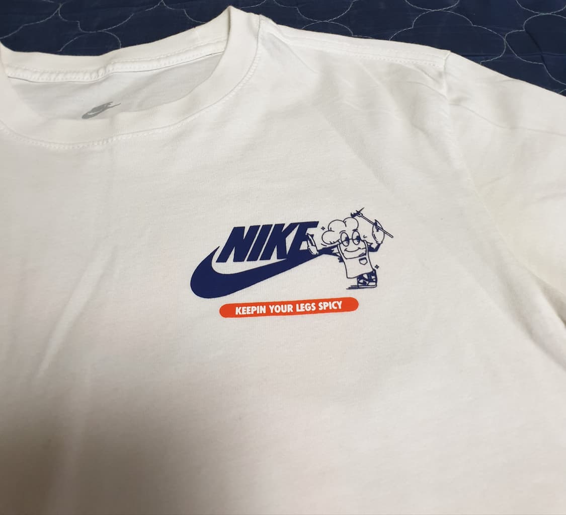 나이키 NSW 그래픽 반팔티 화이트 (S) 상품이미지2