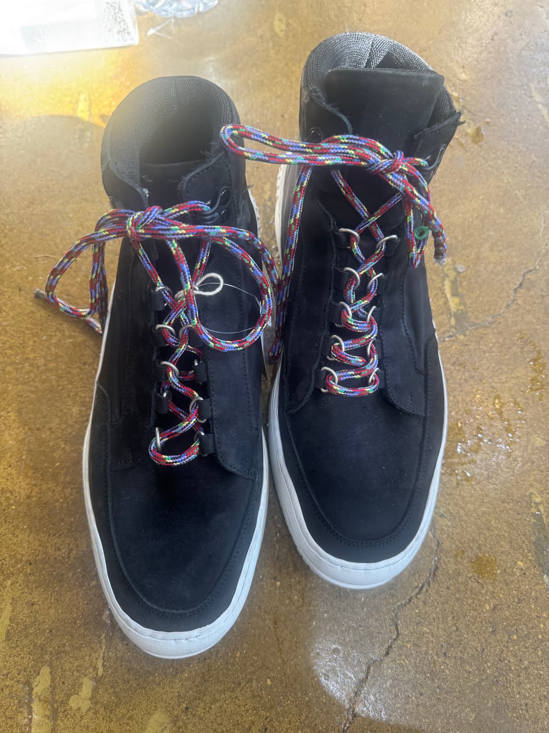 MSGM 블랙 하이탑 스니커즈 + 컬러풀 운동화끈 상품이미지1