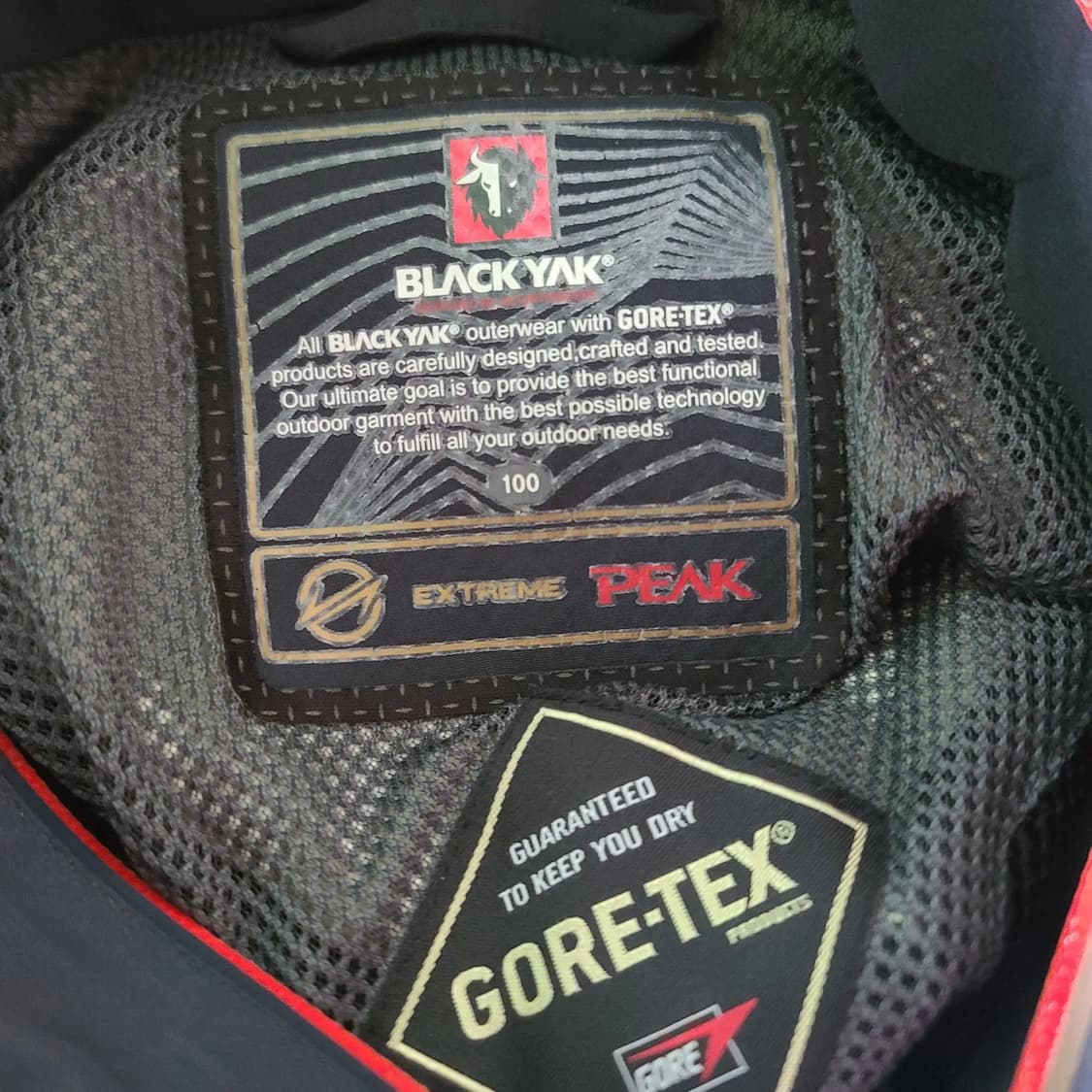 Black Yak Gore-Tex Windbreaker 상품이미지6