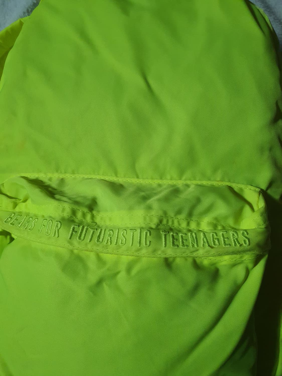 HUMAN MADE 휴먼메이드 네온 백팩 .설몀참조 상품이미지4