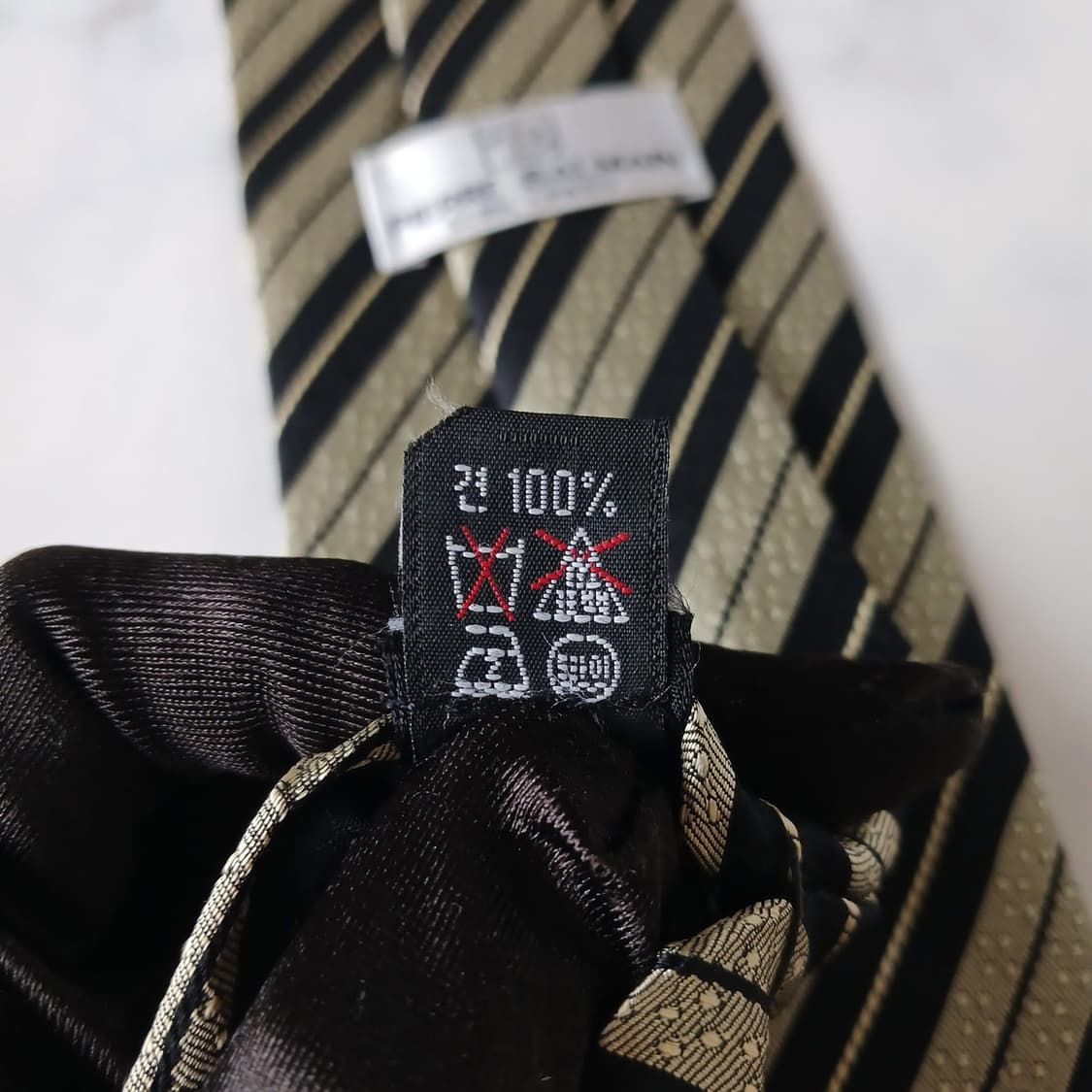 피에르 발망 블랙 & 골드 스트라이프 넥타이 9.5cm A+등급 E925 상품이미지10