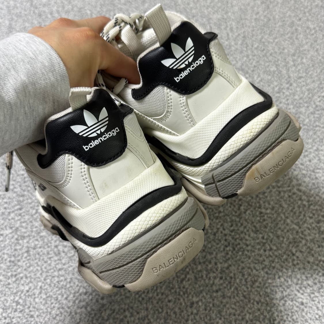 발렌시아가 x 아디다스 트리플S 250 상품이미지6