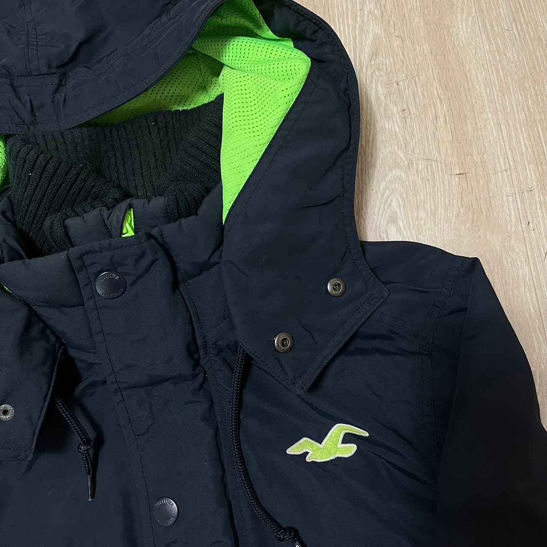 홀리스터 Hollister 로고 자수 후드 바람막이 자켓 L/100 상품이미지3