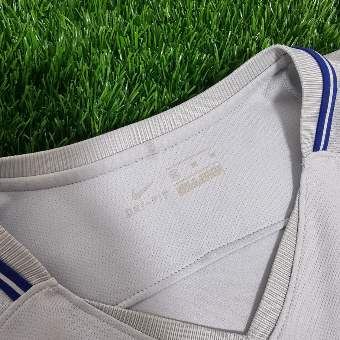 17-18시즌 첼시 어웨이 유니폼 #10 아자르 상품이미지6