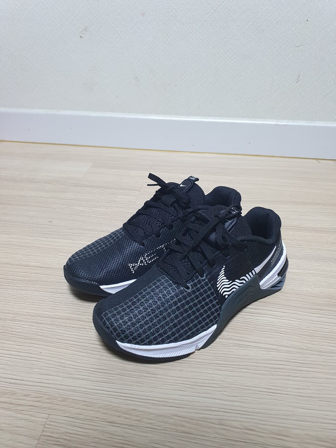 나이키 메트콘8 트레이닝화 245 상품이미지4