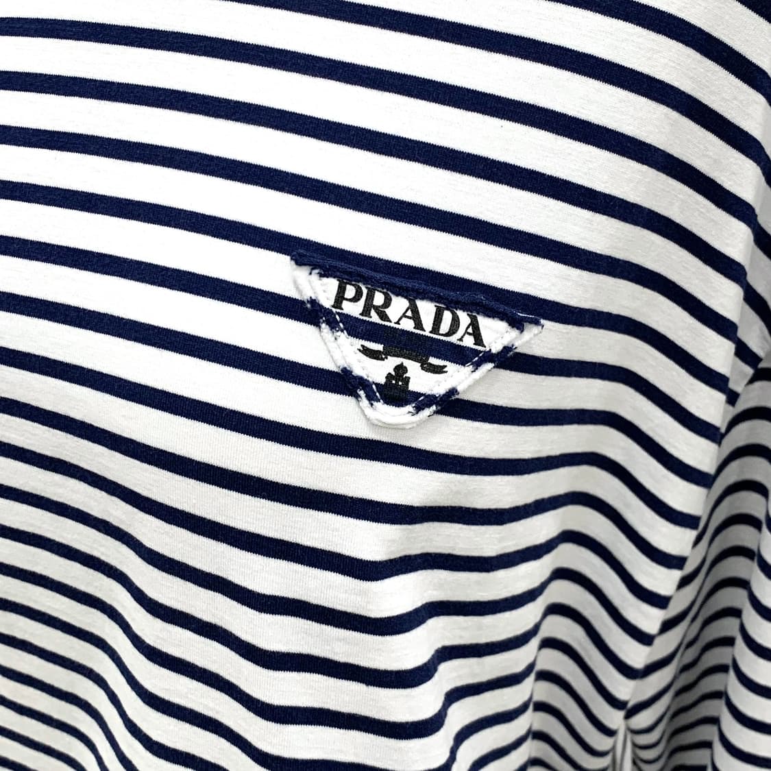 프라다 마린 스트라이프 롱슬리브 크롭 티셔츠 상품이미지4