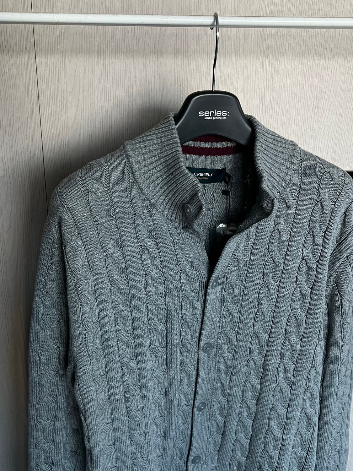 다니엘크레뮤 케이블 니트 가디건 105사이즈 새제품 상품이미지1