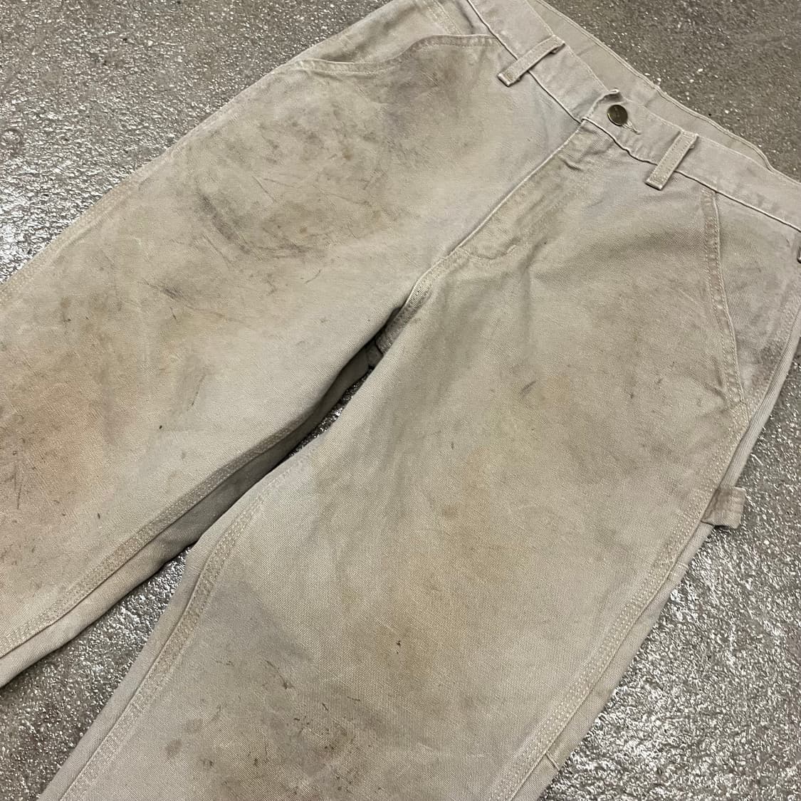 칼하트 B11 카펜터 팬츠 (29-30“) 상품이미지3