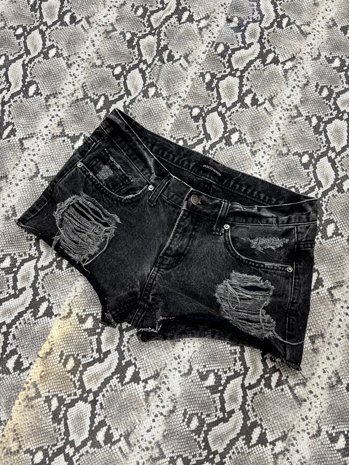 “Vintage” 00’s Mood Black Damaged Hot Pa 상품이미지2