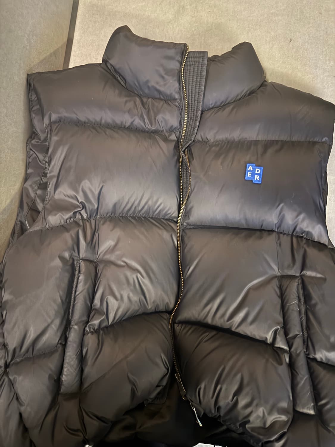 아더에러 패딩조끼 m사이즈 상품이미지1