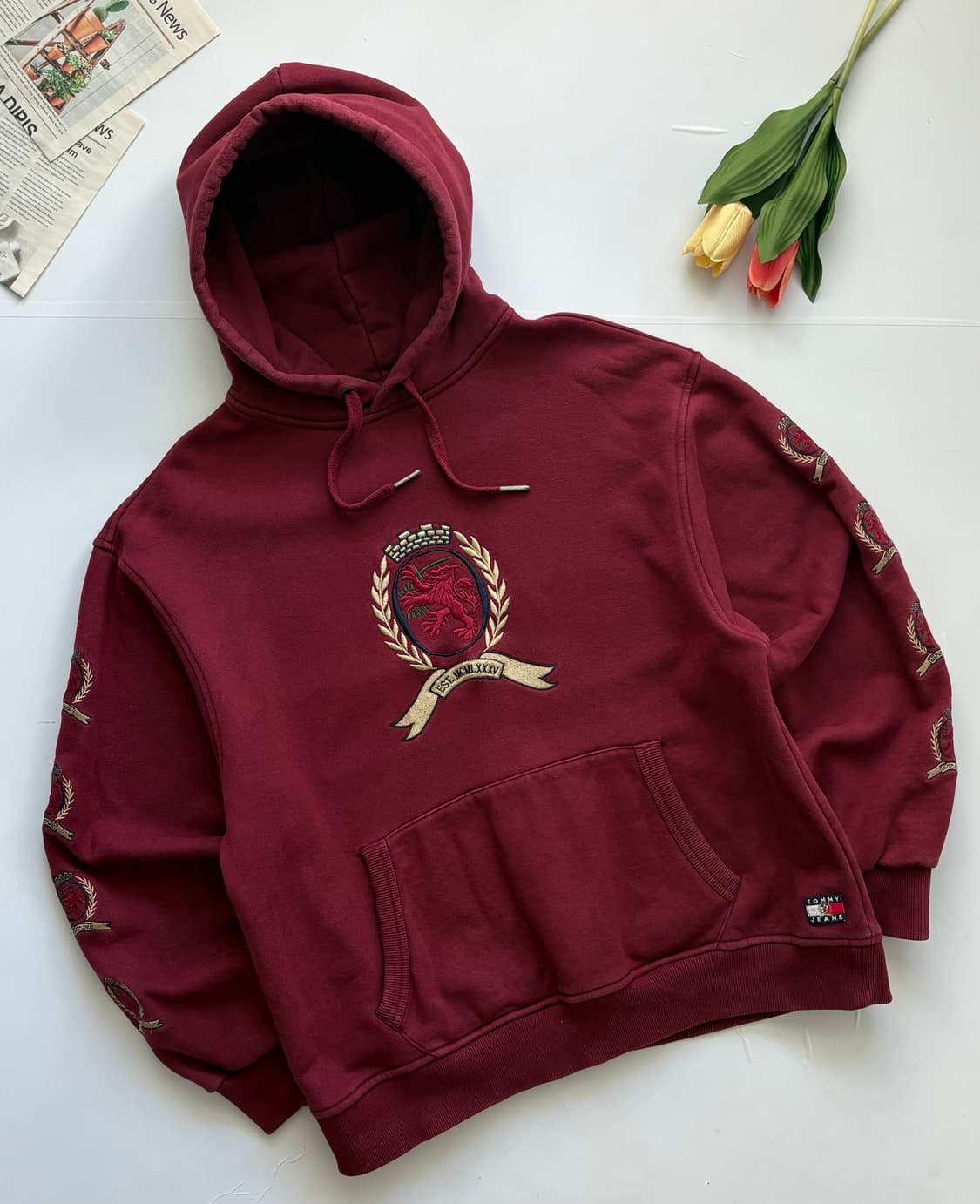 타미 진스 크레스트 오버핏 후드티 상품이미지1