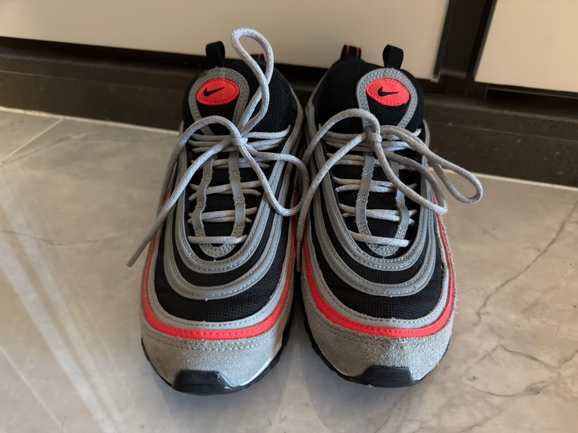 에어맥스97 울프그레이 라디언트레드 255사이즈 상품이미지1