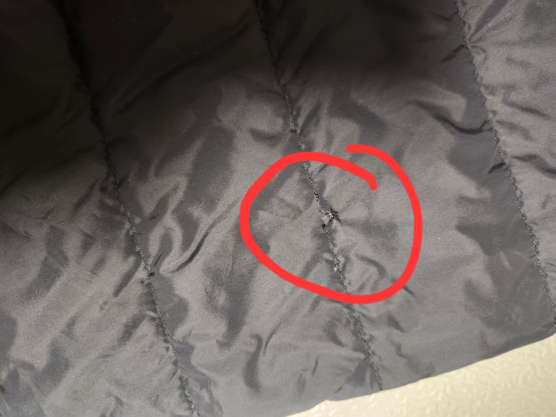 안녕하세요~!

요즘 AI로 잘못눌러서 톡하시는분들 많아서 답 없으시면  상품이미지10