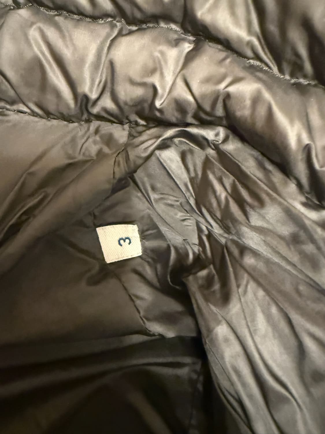 정품 몽클레어 히말라야패딩 저렴히 팝니다. 상품이미지6