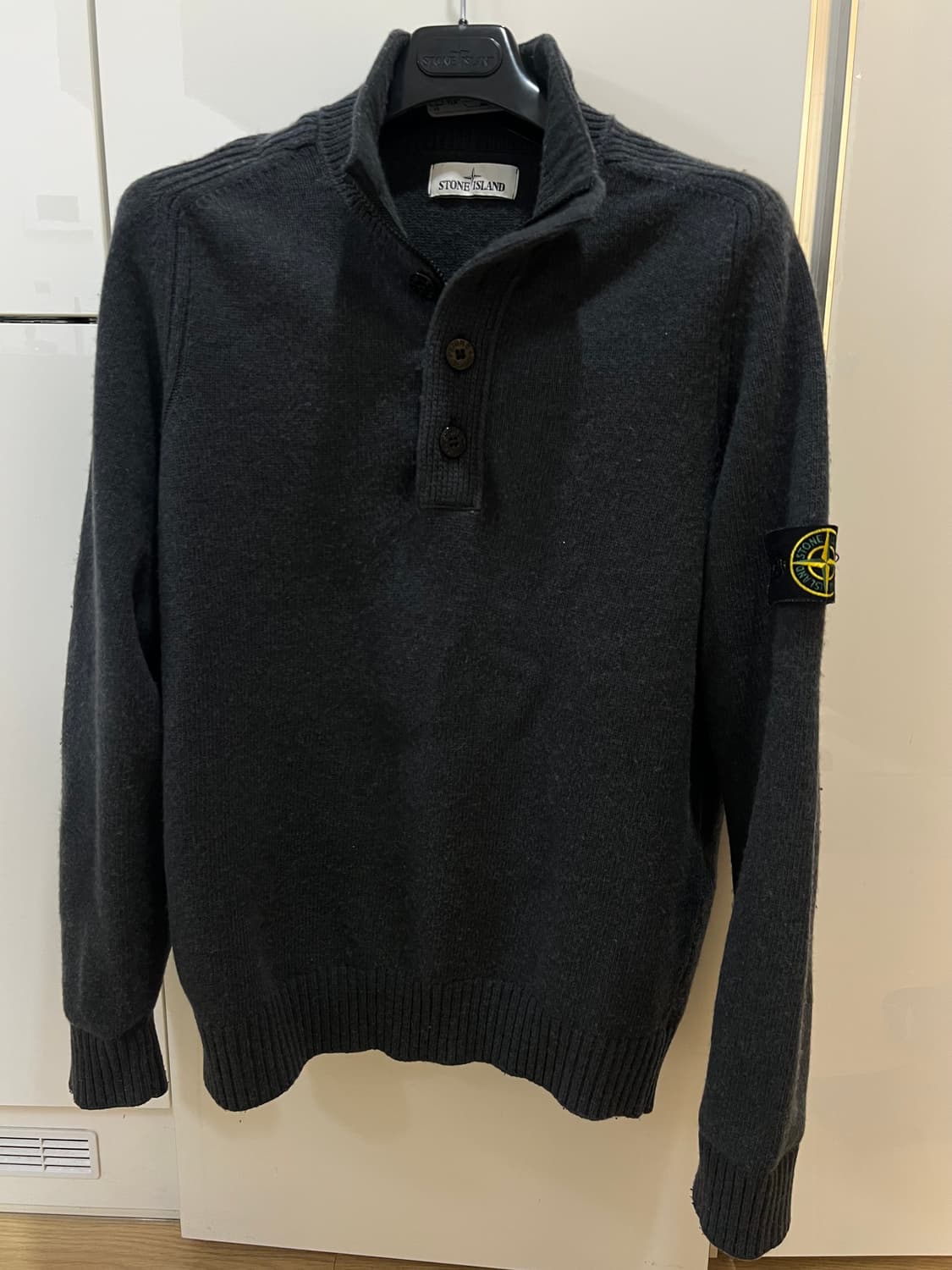 스톤아일랜드 반집업니트 차콜 L 상품이미지1
