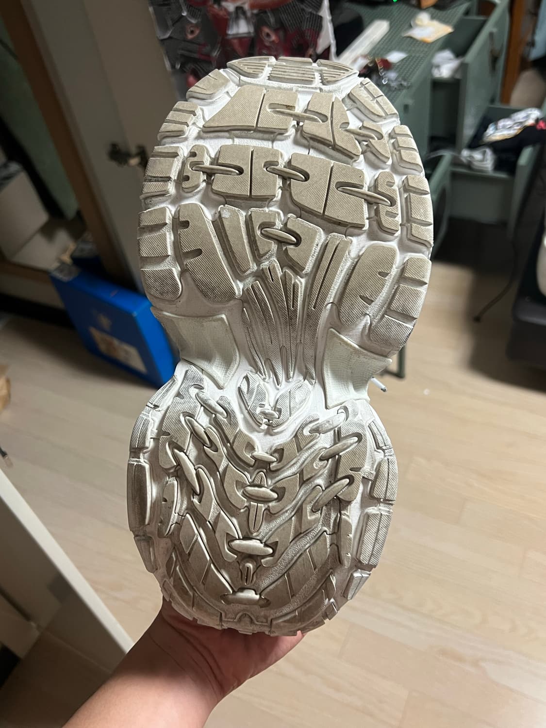 발렌시아가 6xl 42 사이즈 상품이미지2