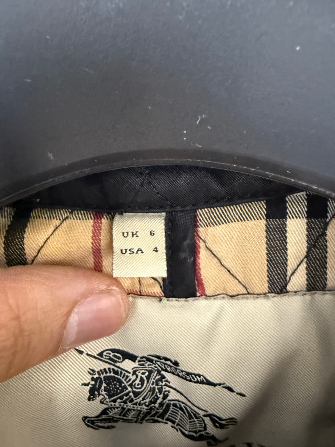 버버리 런던 정품 퀼팅 자켓 블랙 UK6 상품이미지10