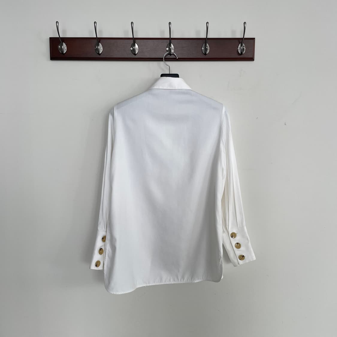 마시모두띠 암 셔링 화이트 셔츠 상품이미지3