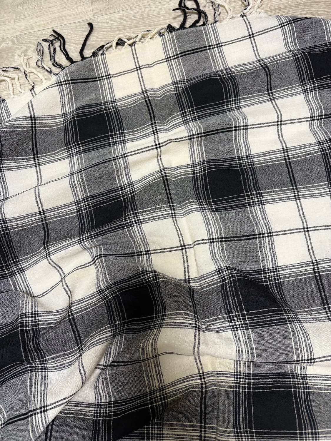 솔로이스트 17aw 캐시미어 프린지 머플러  상품이미지6